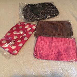 Reseller's bundle of 4 unbranded cosmetic bags